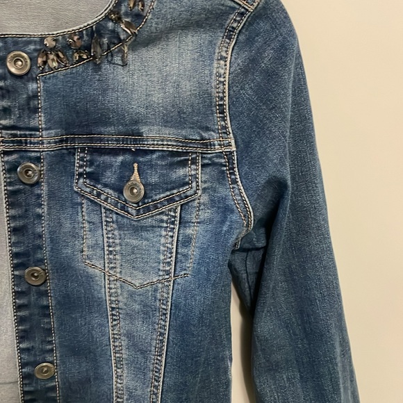 jeans jacket - Picture 2 of 6
